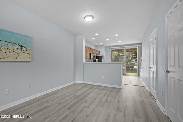 8077 SUMMERSIDE Circle, Jacksonville, FL 32256