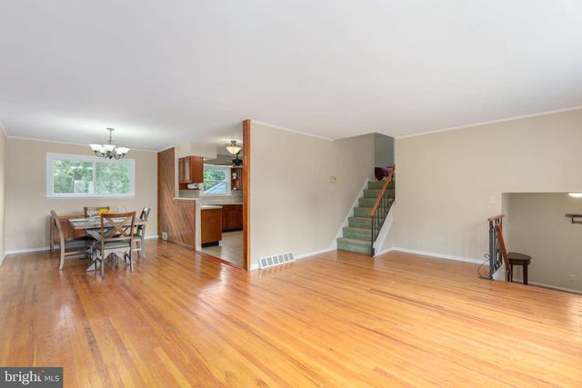 1001 MUELLER RD, Warminster, PA 18974