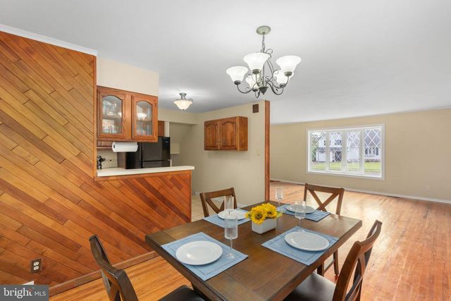 1001 MUELLER RD, Warminster, PA 18974