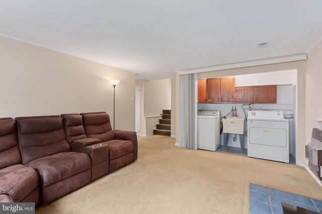 1001 MUELLER RD, Warminster, PA 18974