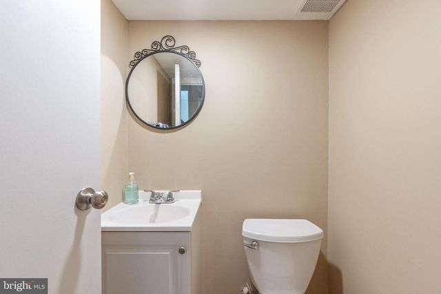 1001 MUELLER RD, Warminster, PA 18974