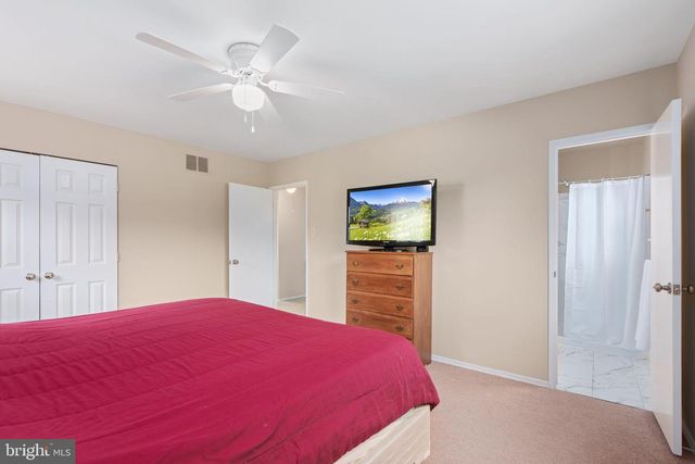 1001 MUELLER RD, Warminster, PA 18974
