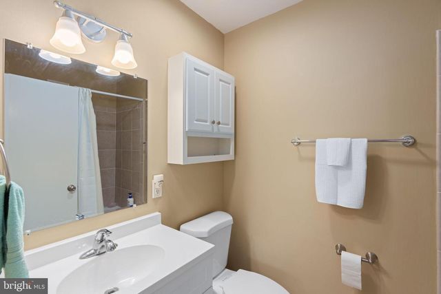 1001 MUELLER RD, Warminster, PA 18974