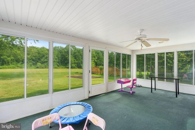 1001 MUELLER RD, Warminster, PA 18974