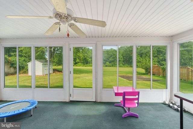 1001 MUELLER RD, Warminster, PA 18974