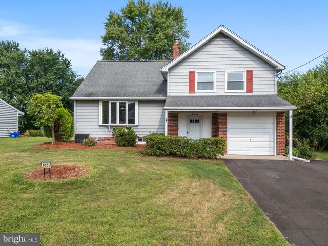 1001 MUELLER RD, Warminster, PA 18974
