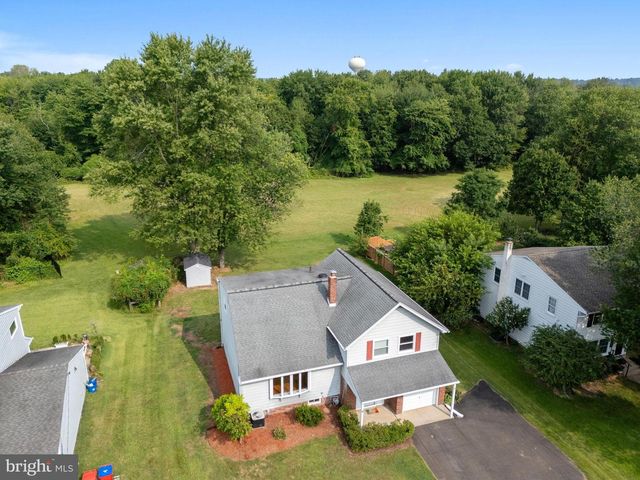 1001 MUELLER RD, Warminster, PA 18974
