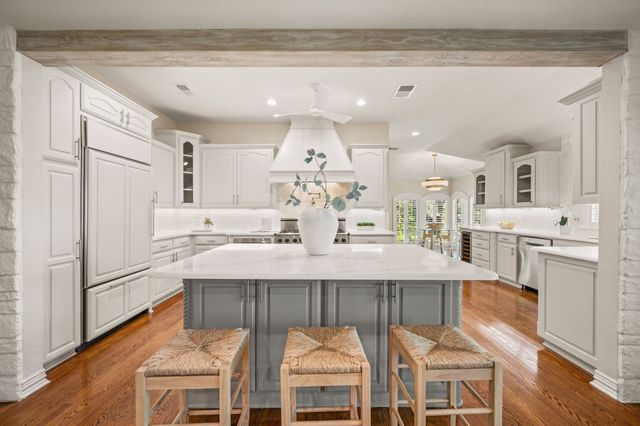 3716 Oakwood Drive, Grapevine, TX 76051