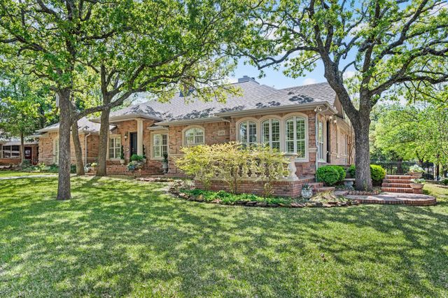 3716 Oakwood Drive, Grapevine, TX 76051