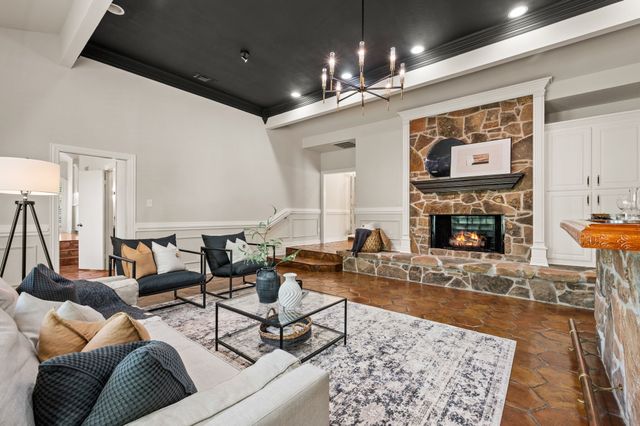 3716 Oakwood Drive, Grapevine, TX 76051
