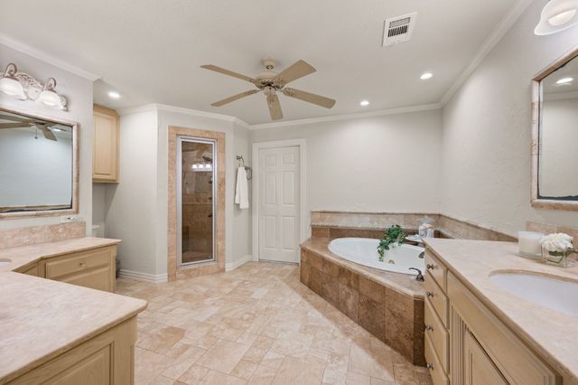 3716 Oakwood Drive, Grapevine, TX 76051