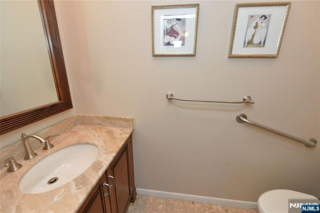 6 Romopock Court 6, Mahwah, NJ 07430