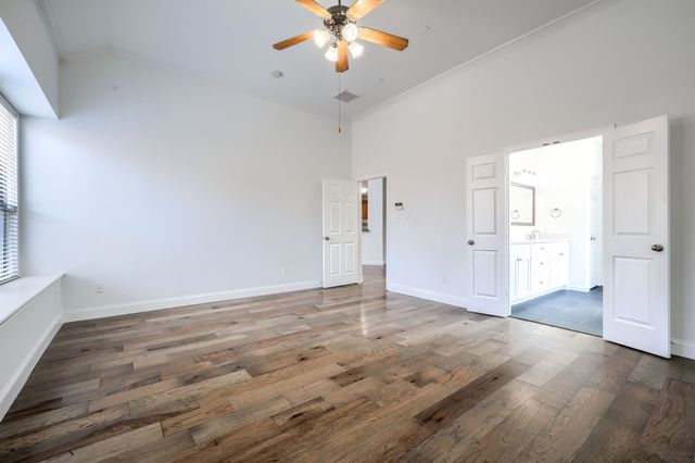 1127 Valley Vista Drive, Irving, TX 75063