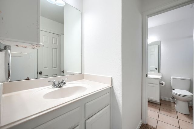 1127 Valley Vista Drive, Irving, TX 75063