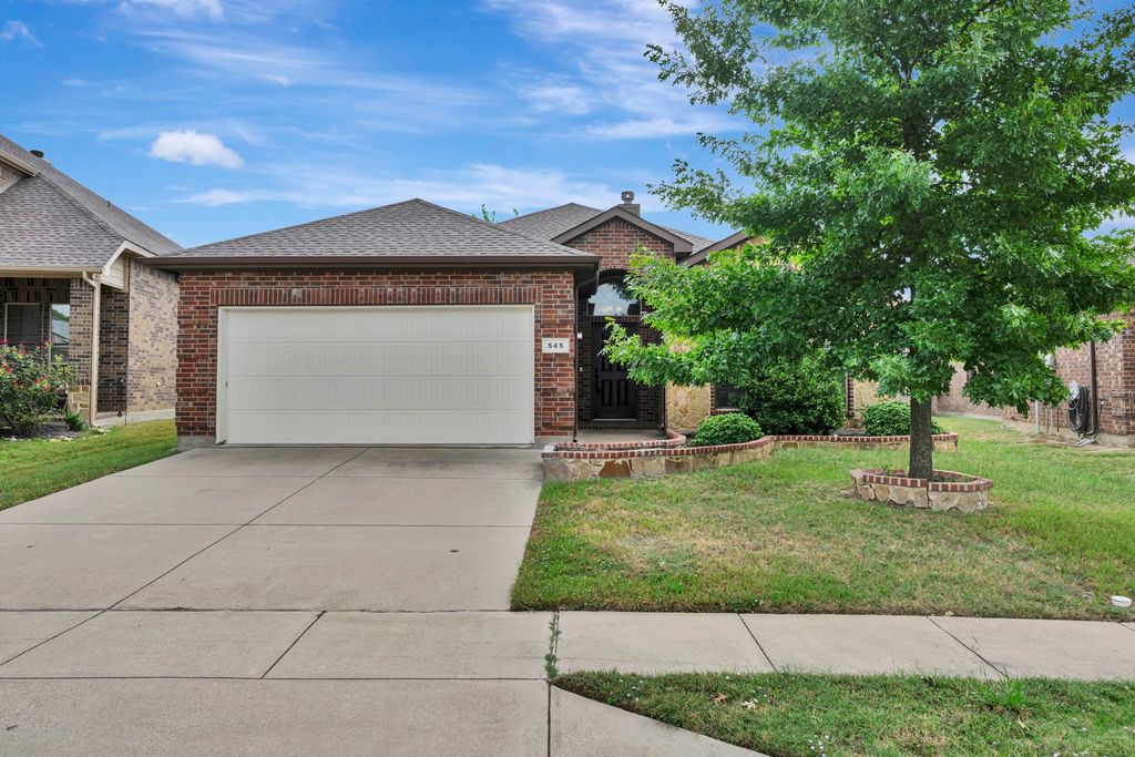 545 Wild Ivy Trail, Fort Worth, TX 76052 — exterior