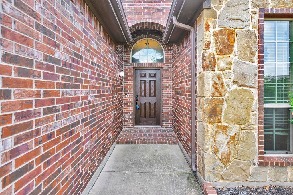 545 Wild Ivy Trail, Fort Worth, TX 76052 — photo 2
