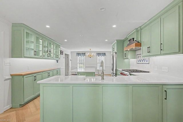 113 James Longstreet, Williamsburg, VA 23185