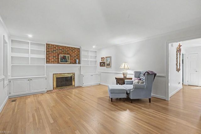 113 James Longstreet, Williamsburg, VA 23185
