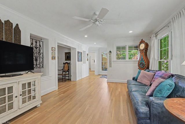 113 James Longstreet, Williamsburg, VA 23185