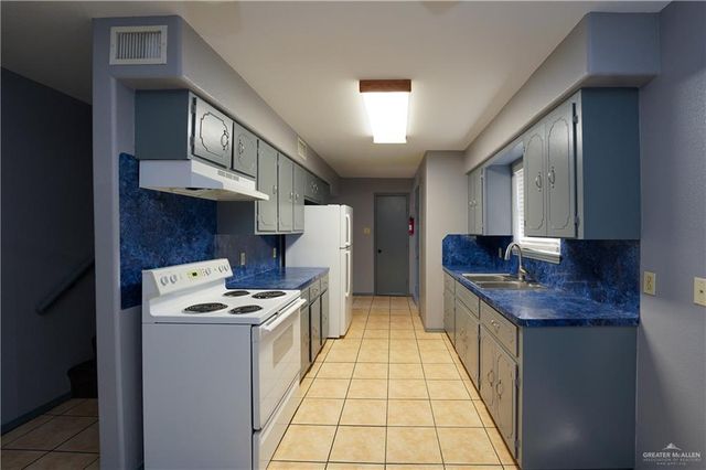 204 E Gomez Drive, San Juan, TX 78589