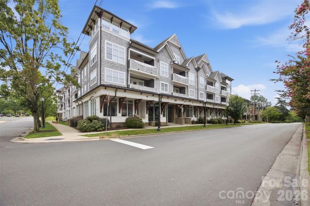 301 E Tremont Avenue 318, Charlotte, NC 28203
