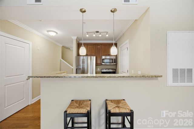 301 E Tremont Avenue 318, Charlotte, NC 28203