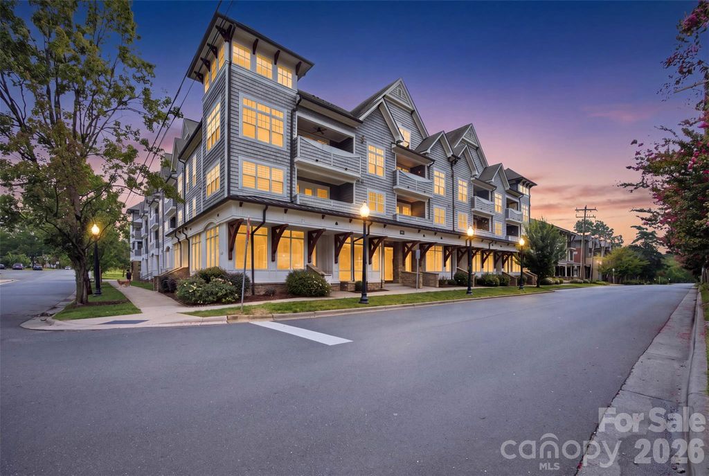 301 E Tremont Avenue 318, Charlotte, NC 28203