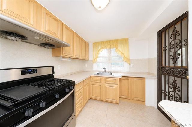 2118 E 26th Street, Brooklyn, NY 11229