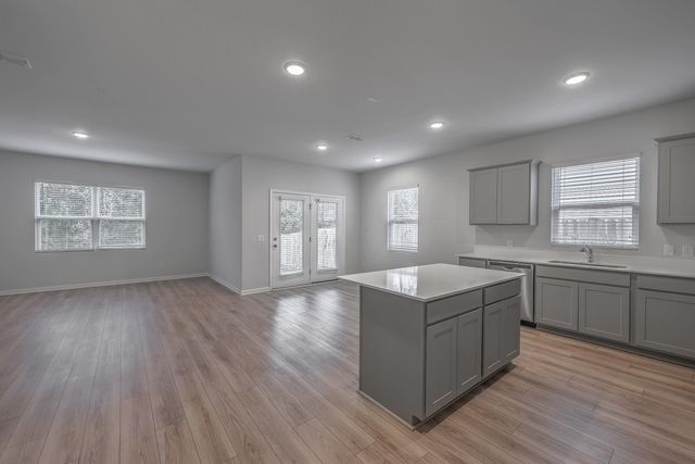 239 W Bradford Pointe Drive, Summerville, SC 29483