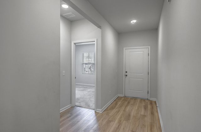 239 W Bradford Pointe Drive, Summerville, SC 29483