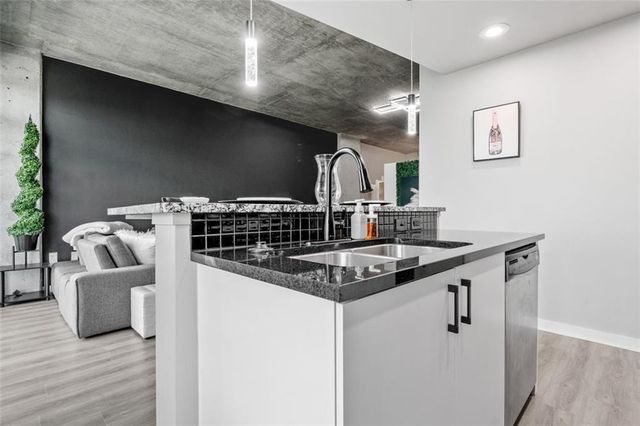 250 Pharr NE Road 1814, Atlanta, GA 30305