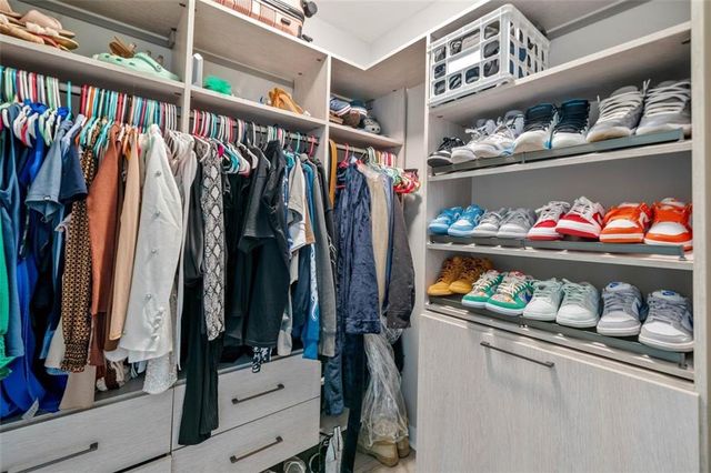 250 Pharr NE Road 1814, Atlanta, GA 30305