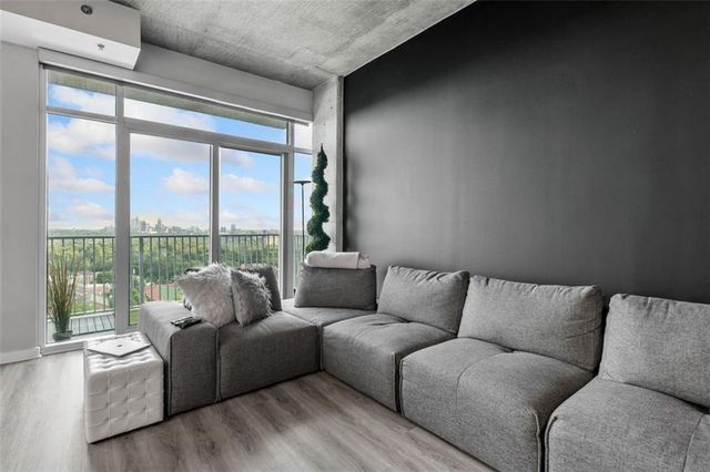 250 Pharr NE Road 1814, Atlanta, GA 30305