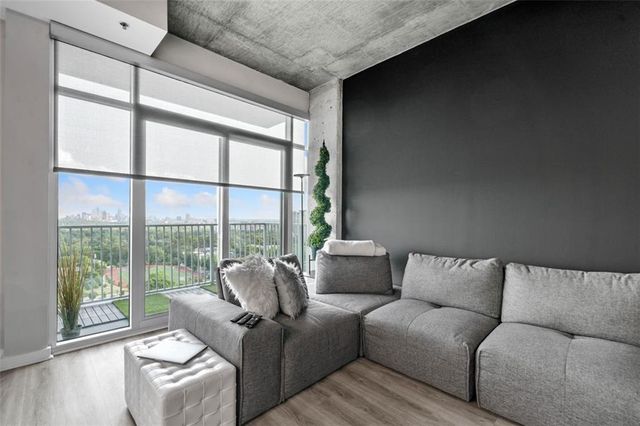 250 Pharr NE Road 1814, Atlanta, GA 30305