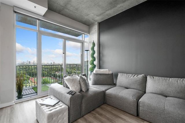 250 Pharr NE Road 1814, Atlanta, GA 30305