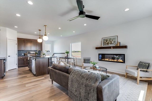 8992 E Bradford St, Wichita, KS 67210