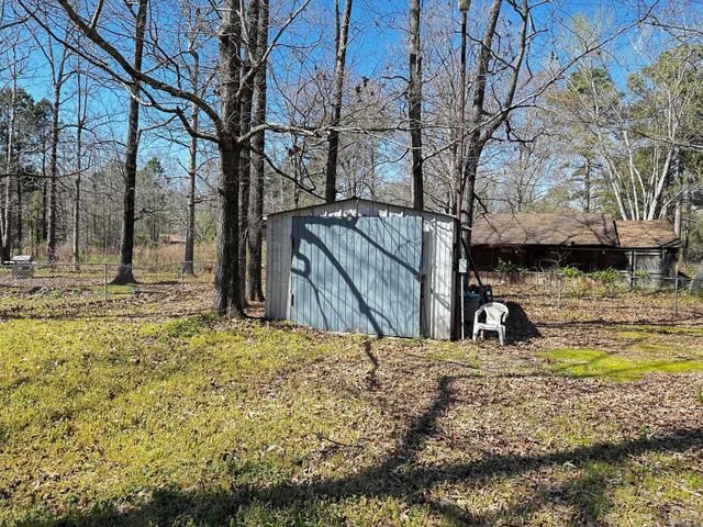 8221 Shannon Road, Pine Bluff, AR 71603