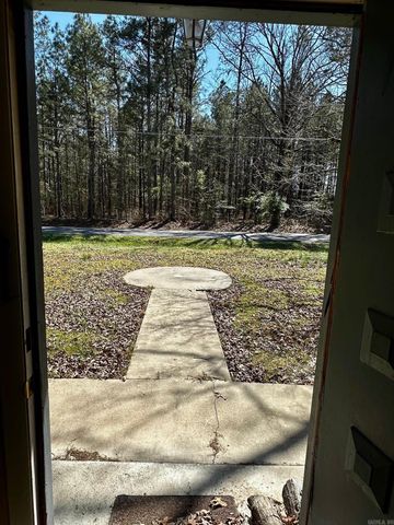 8221 Shannon Road, Pine Bluff, AR 71603