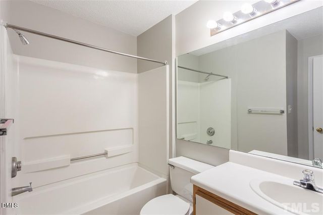 1521 Graduate Lane 304, Raleigh, NC 27606