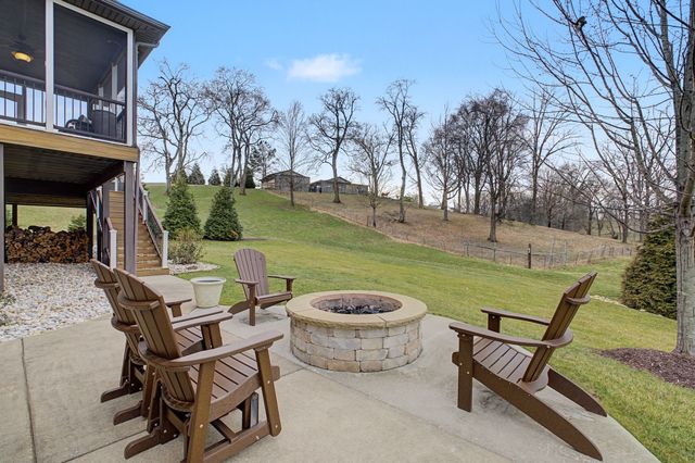 119 Dobson Knob Trl, Nolensville, TN 37135