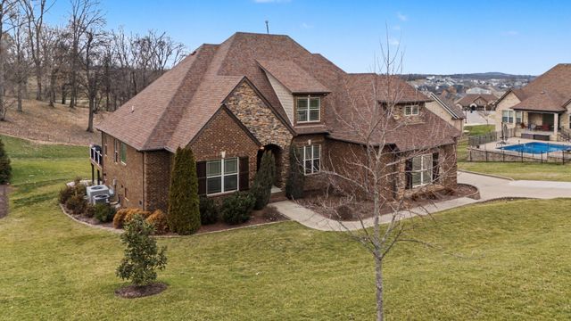 119 Dobson Knob Trl, Nolensville, TN 37135