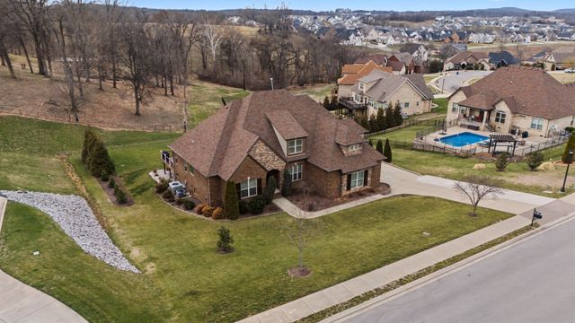 119 Dobson Knob Trl, Nolensville, TN 37135