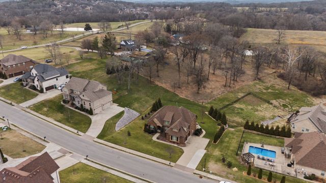 119 Dobson Knob Trl, Nolensville, TN 37135