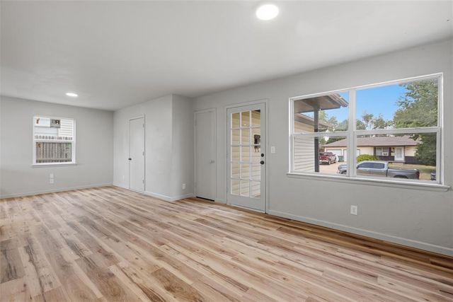 102 Belisle Avenue, Yukon, OK 73099