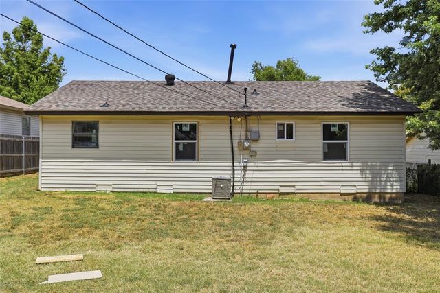 102 Belisle Avenue, Yukon, OK 73099