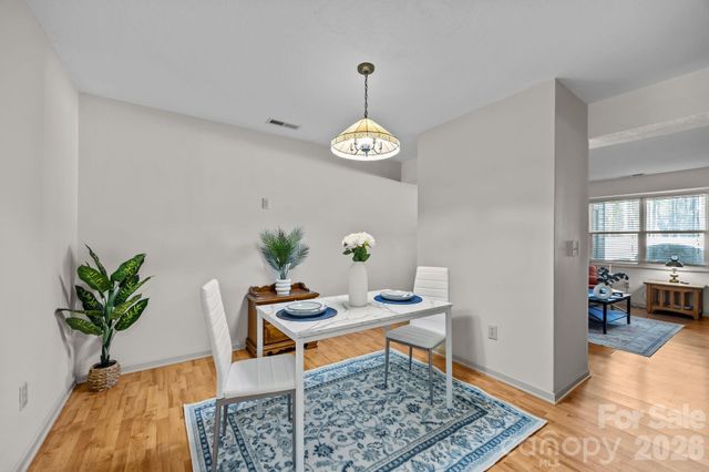 704 Carlyle Way, Asheville, NC 28803