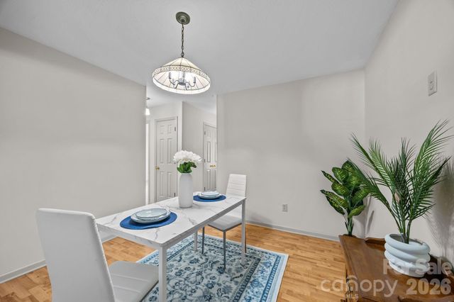 704 Carlyle Way, Asheville, NC 28803