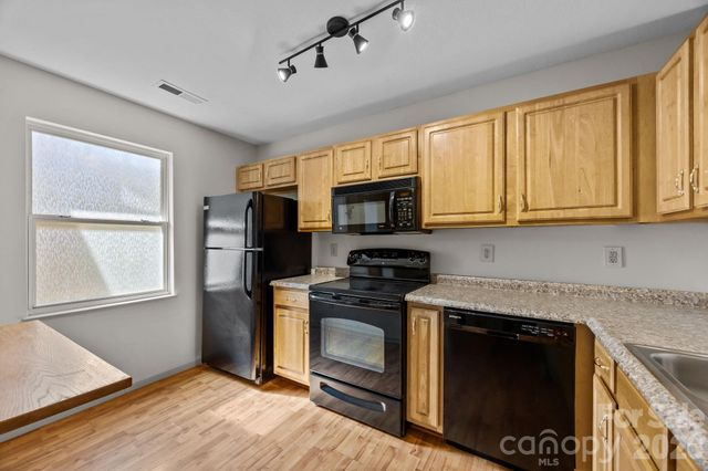 704 Carlyle Way, Asheville, NC 28803