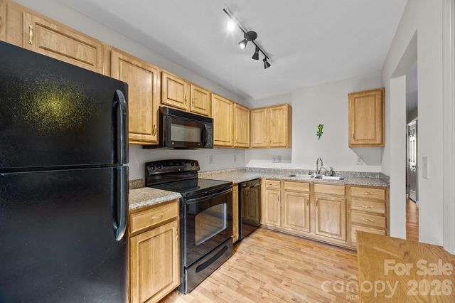 704 Carlyle Way, Asheville, NC 28803
