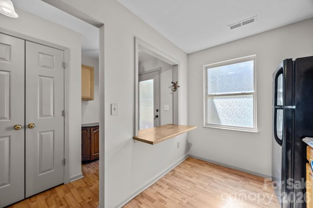 704 Carlyle Way, Asheville, NC 28803